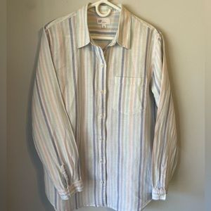 GAP Boyfriend Linen Button Down
